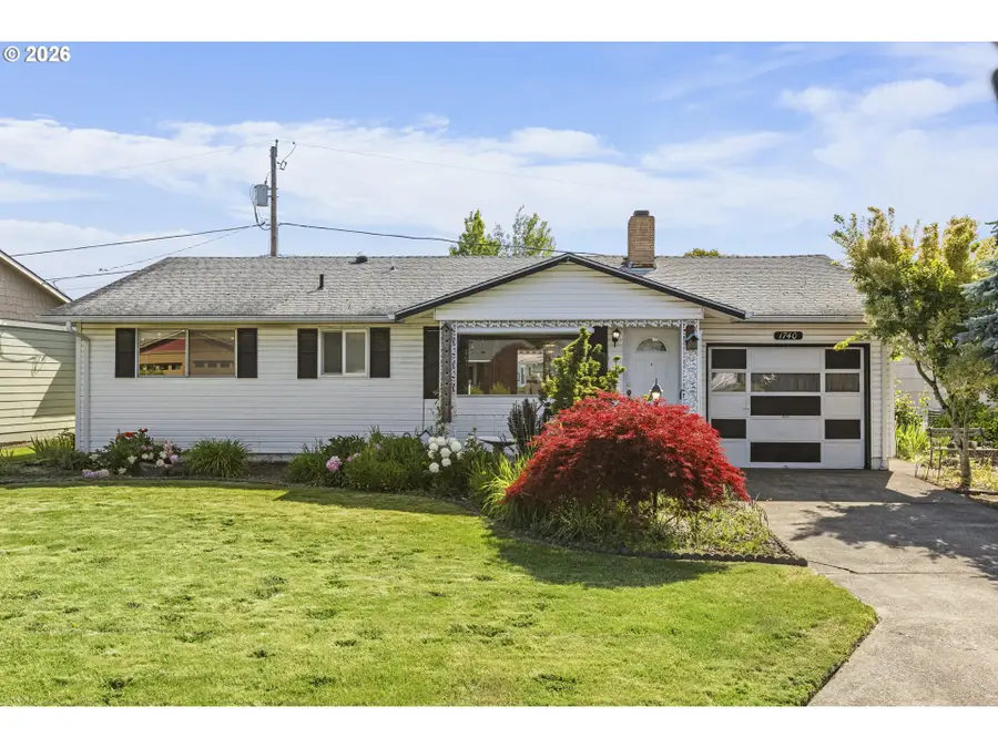 1740 Vanderbeck Ln, Woodburn, OR 97071 - #2