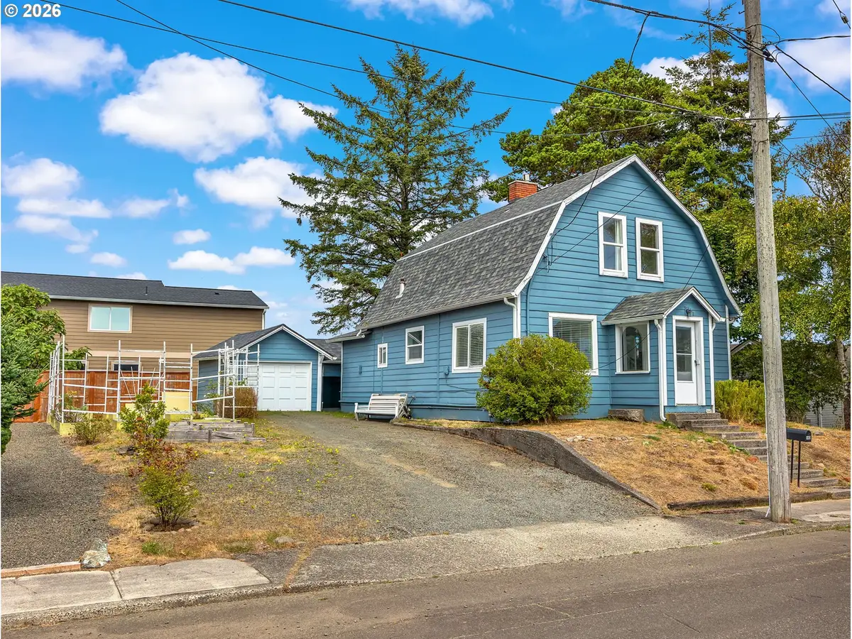 940 10th Ave, Seaside, OR 97138 - #1