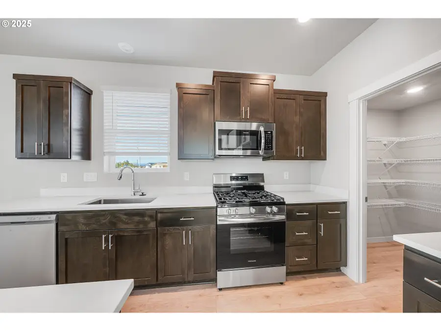 891 Legacy St, Eugene, OR 97402 - Image #3