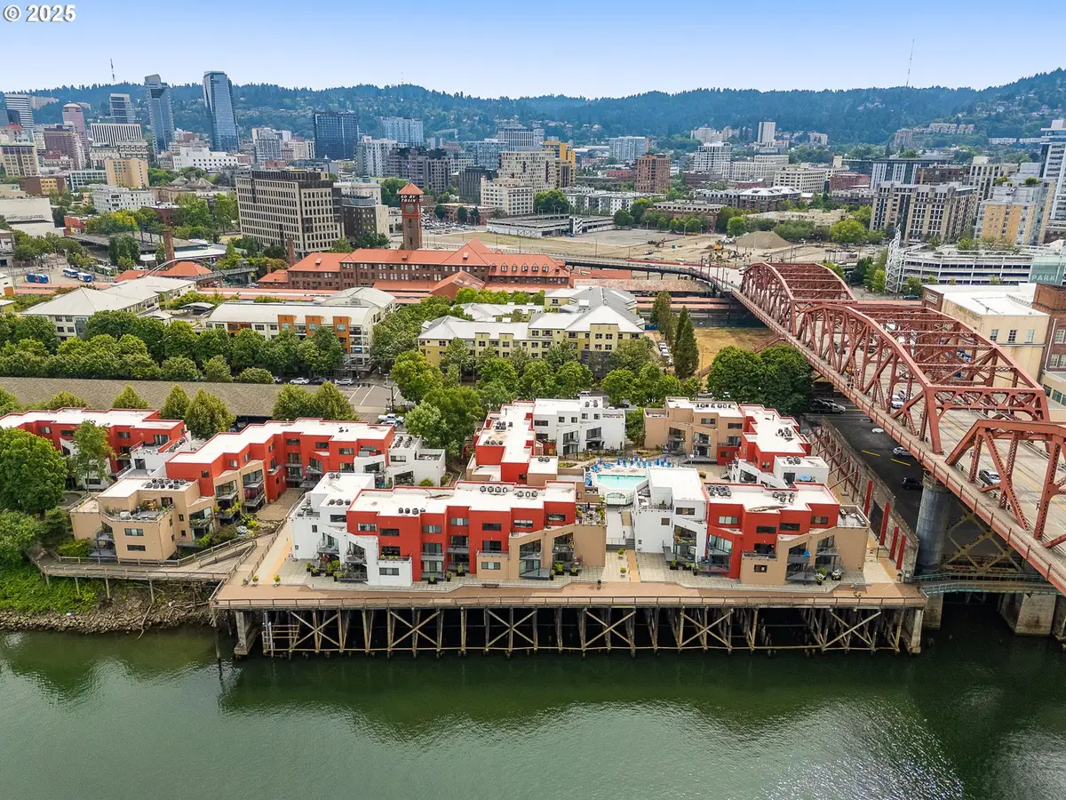 1010 NW Naito Pkwy #M15, Portland, OR 97209 - Image #1