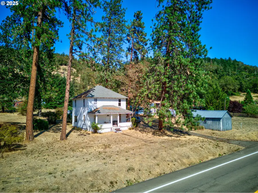 804 North Bank Rd, Roseburg, OR 97470 - Image #2