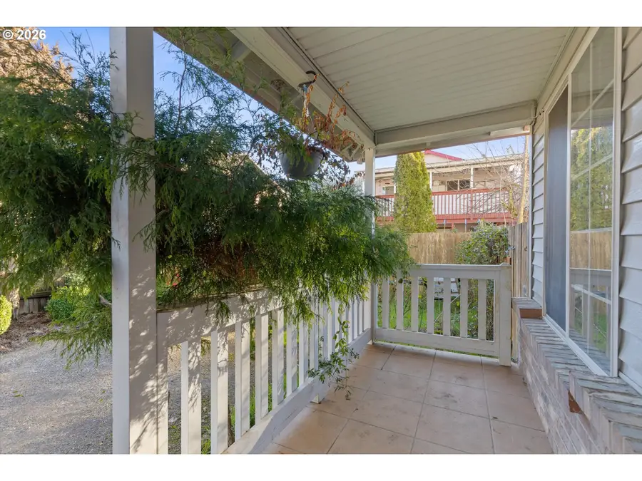 14142 SE Bush St, Portland, OR 97236 - Image #3