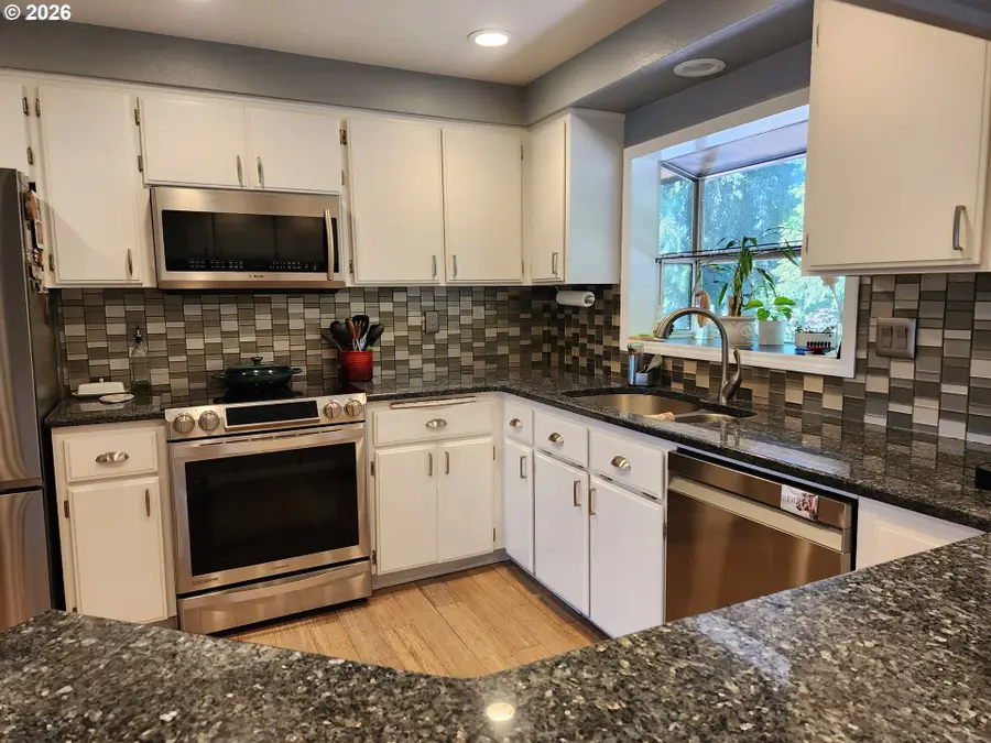 26383 S Meridian Rd, Aurora, OR 97002 - #2