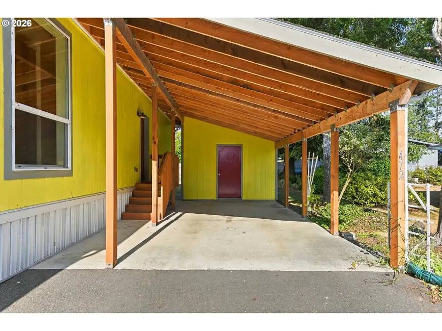 472 Shorepines Pl, Coos Bay, OR 97420 - #2