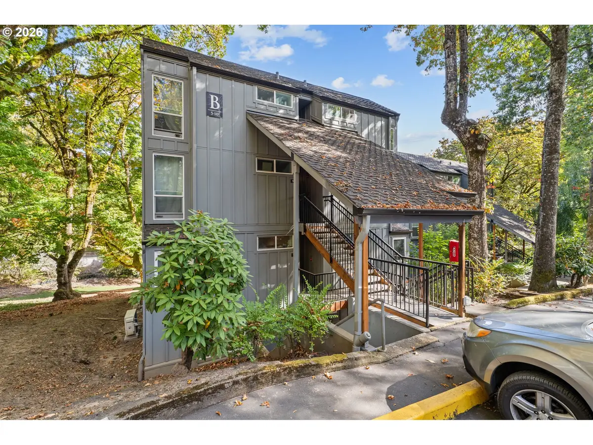 100 Kerr Pkwy #6, Lake Oswego, OR 97035 - #1