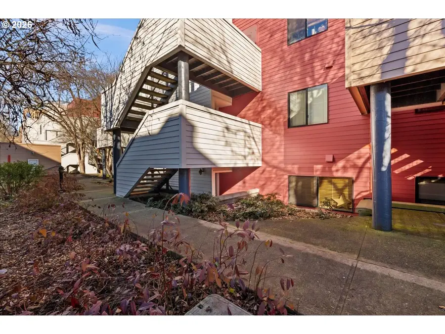 720 NW Naito Pkwy, Portland, OR 97209 - Image #2