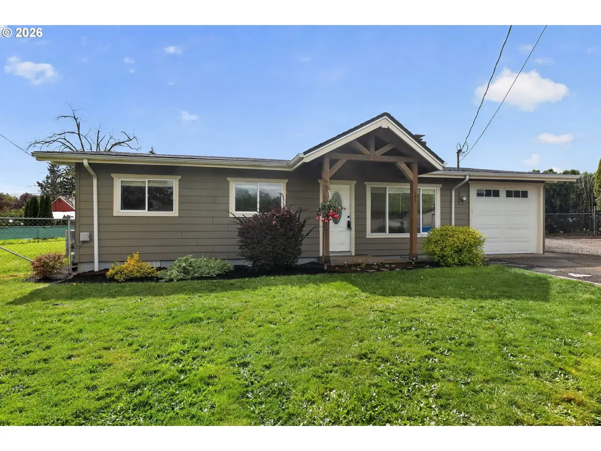 182 Elmar Dr, Oregon City, OR 97045 - #1