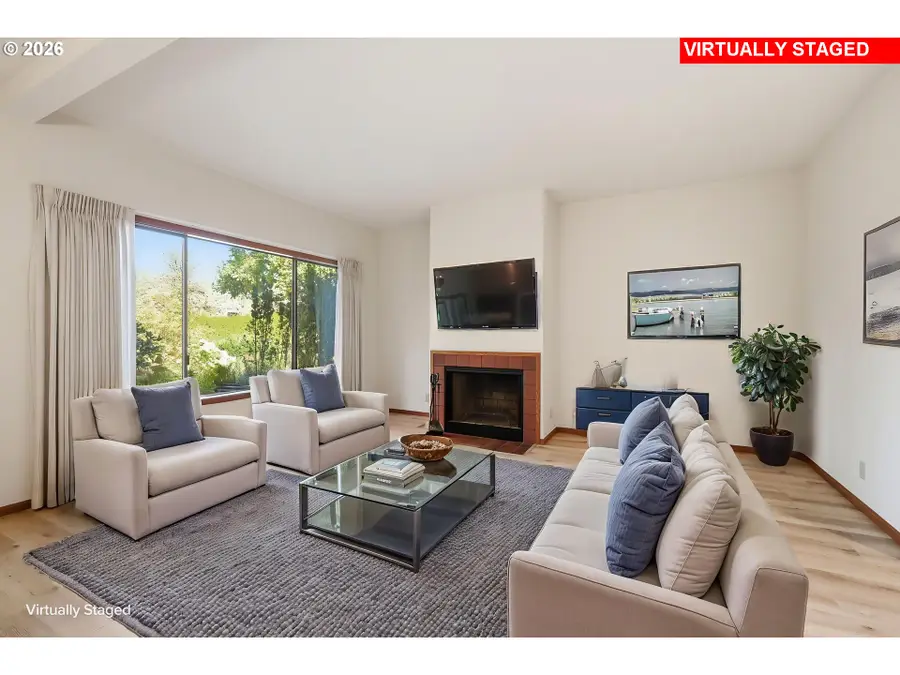 587 Wimbledon Ct, Eugene, OR 97401 - #3
