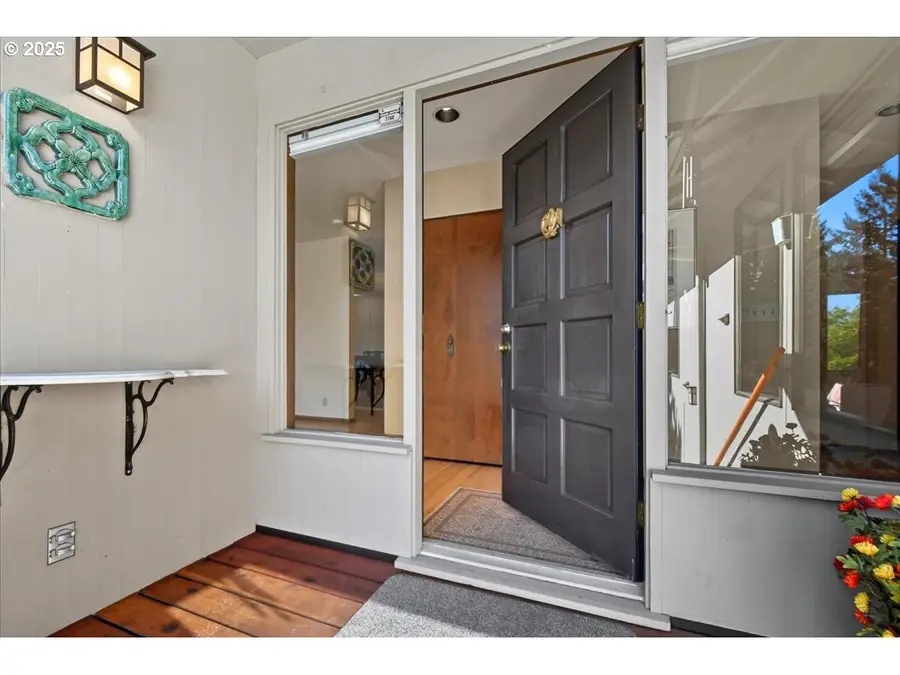 2635 SW Sherwood Pl, Portland, OR 97201 - Image #3