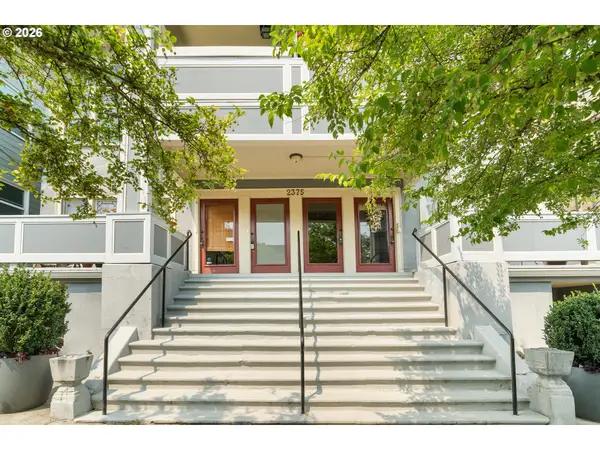 2375 NW Northrup St #B, Portland, OR 97210
