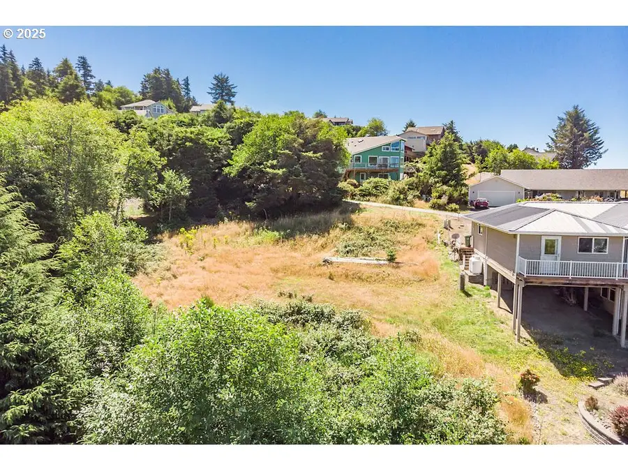 7490 Elderberry Ln #2, Pacific City, OR 97135 - Image #2