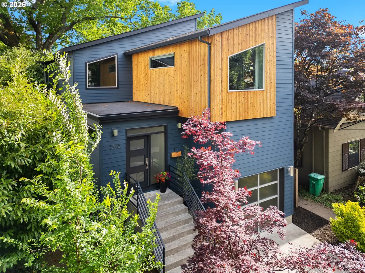 2510 SE Sherman St, Portland, OR 97214 - #1
