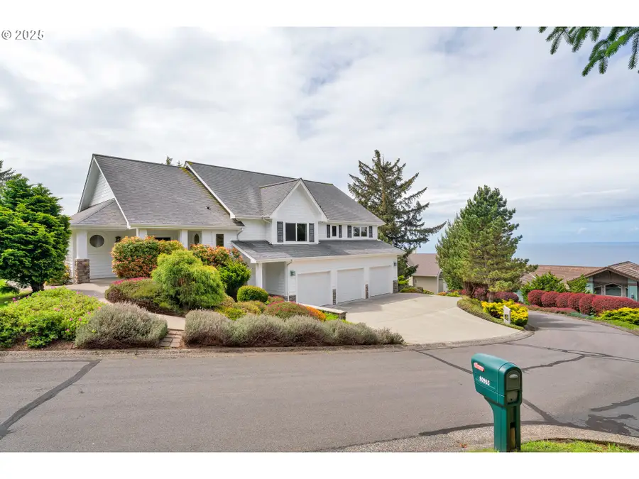 90955 Southview Ln, Florence, OR 97439 - Image #2