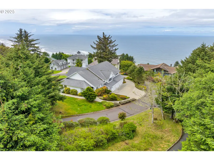 90955 Southview Ln, Florence, OR 97439 - Image #3