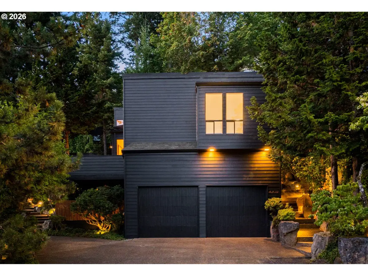 4202 SW Melville Ave, Portland, OR 97239 - #1