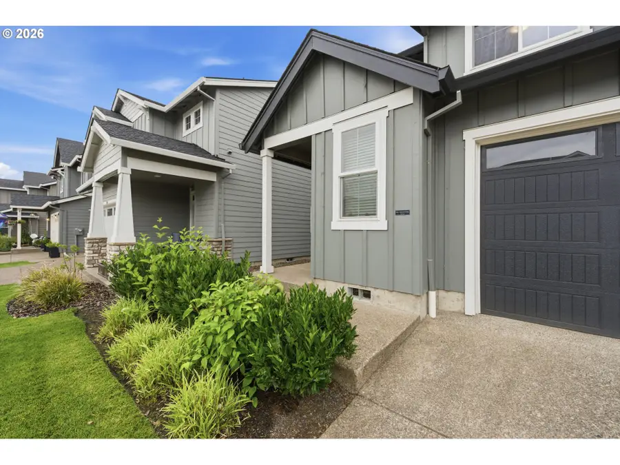 2622 NW Eric Dr, McMinnville, OR 97128 - #3