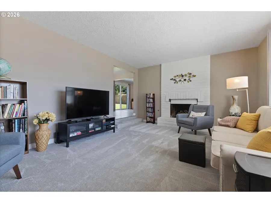 18672 Allegheny Dr, Oregon City, OR 97045 - #3
