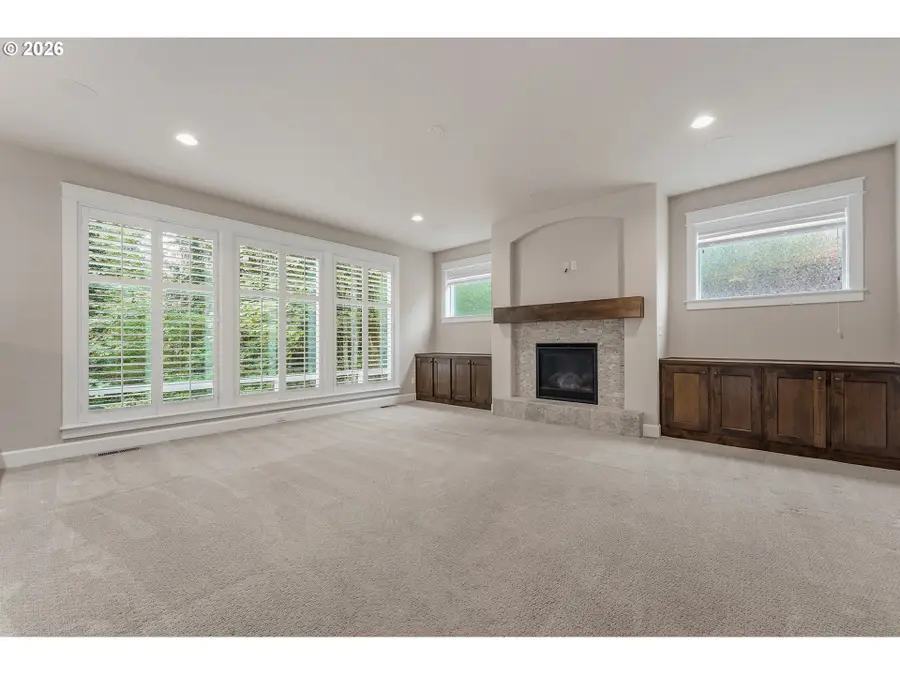 8129 SE 145th Ct, Portland, OR 97236 - #3
