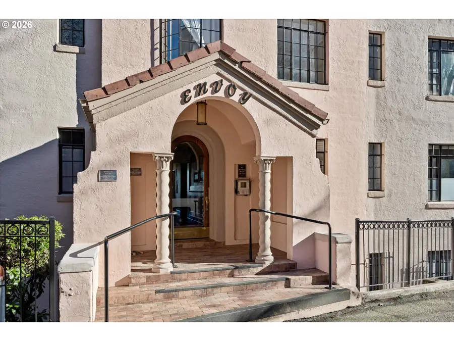 2336 SW Osage St #406, Portland, OR 97205 - #2