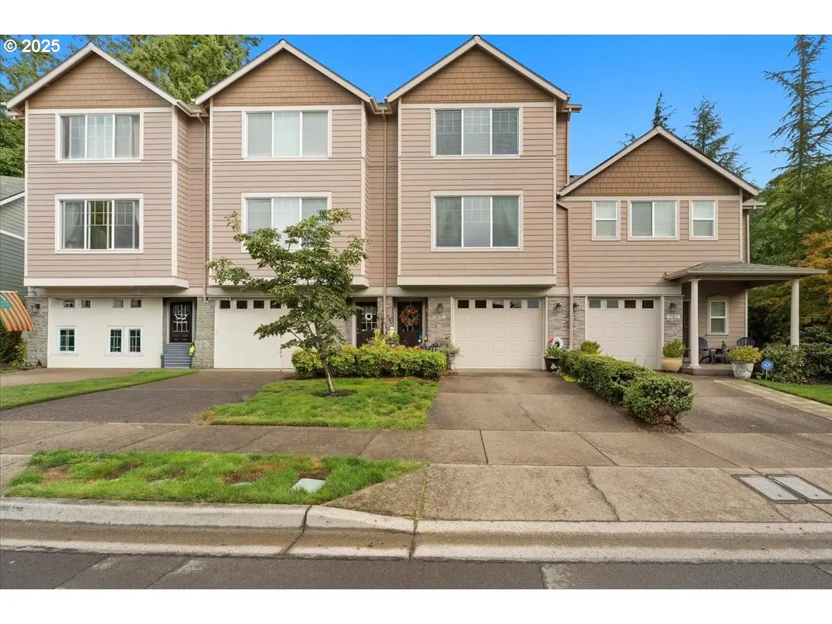 9097 SW Sweek Dr, Tualatin, OR 97062 - Image #1