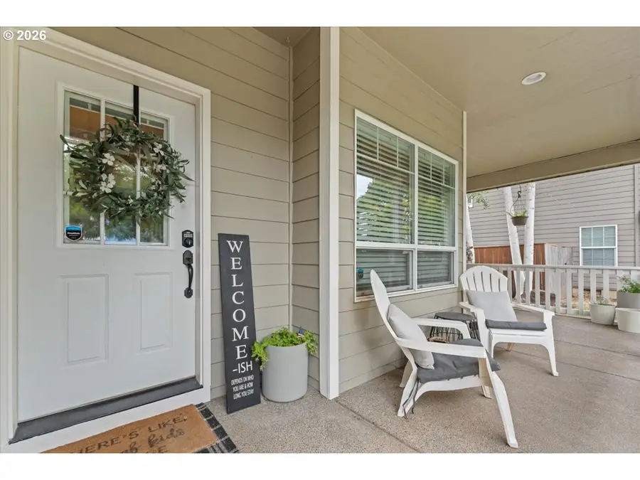 3121 N Knoll Dr, Newberg, OR 97132 - #3