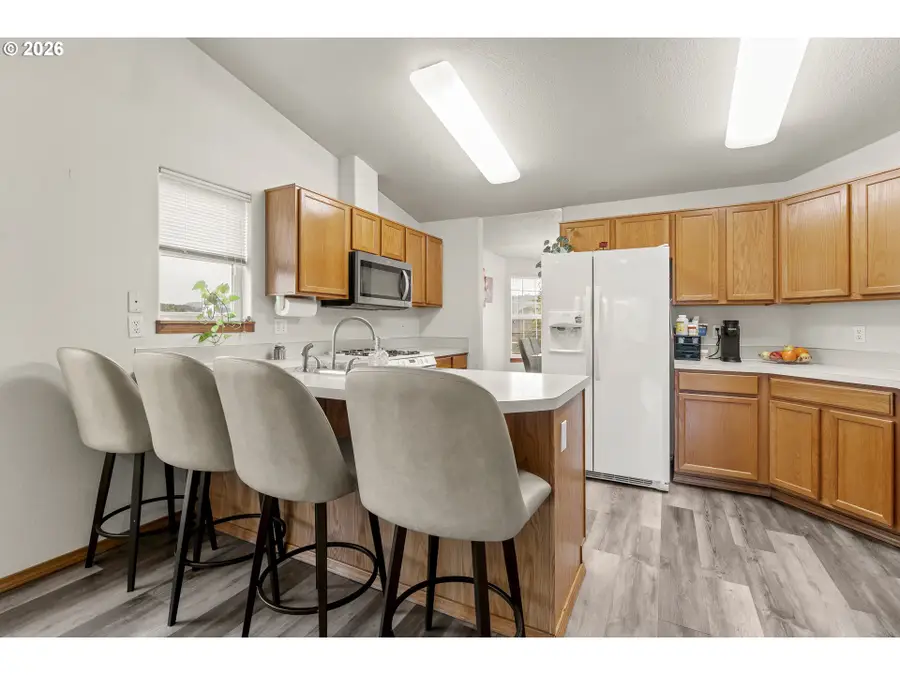 1221 Monroe St, Lafayette, OR 97127 - #3