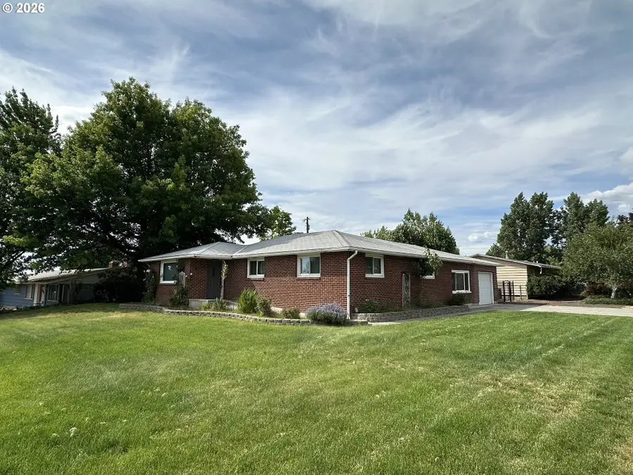 417 Brashear Way, Goldendale, WA 98620 - #2