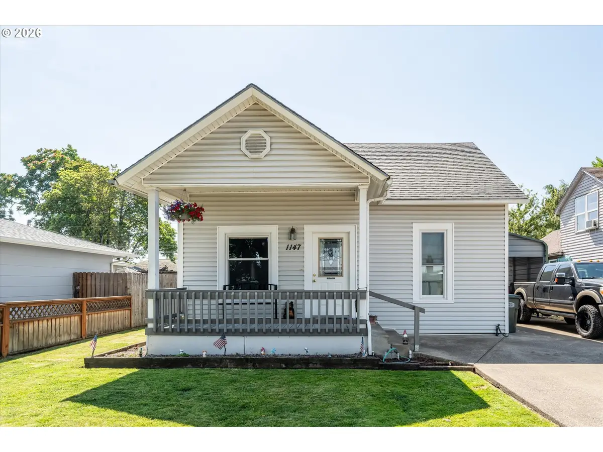 1147 Juniper St, Junction City, OR 97448 - #1
