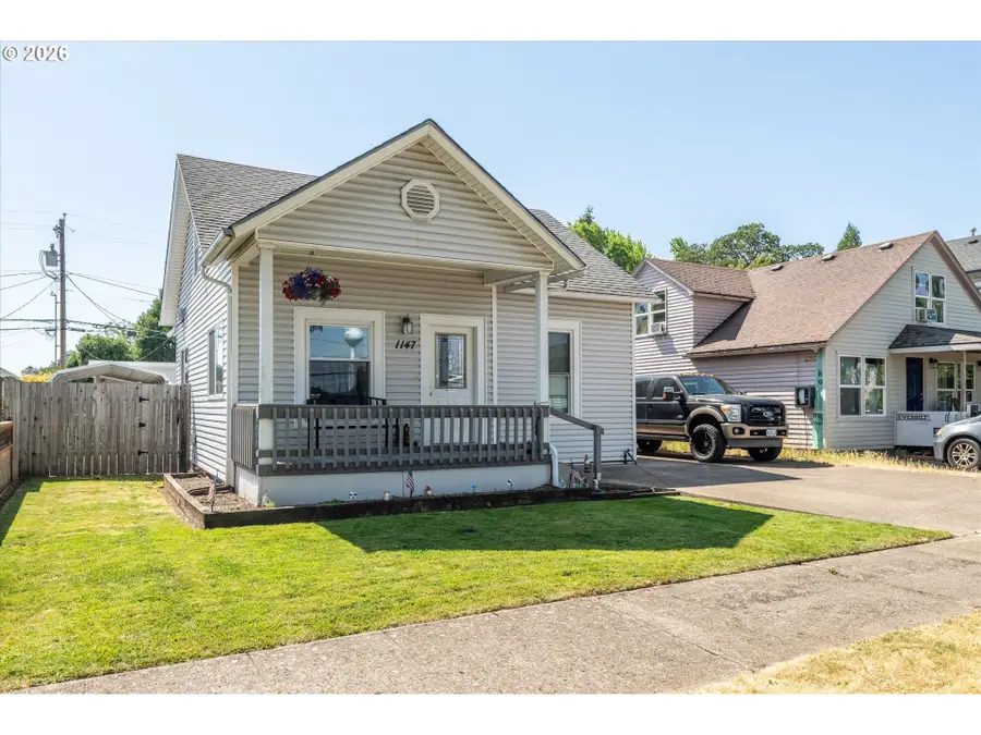 1147 Juniper St, Junction City, OR 97448 - #2