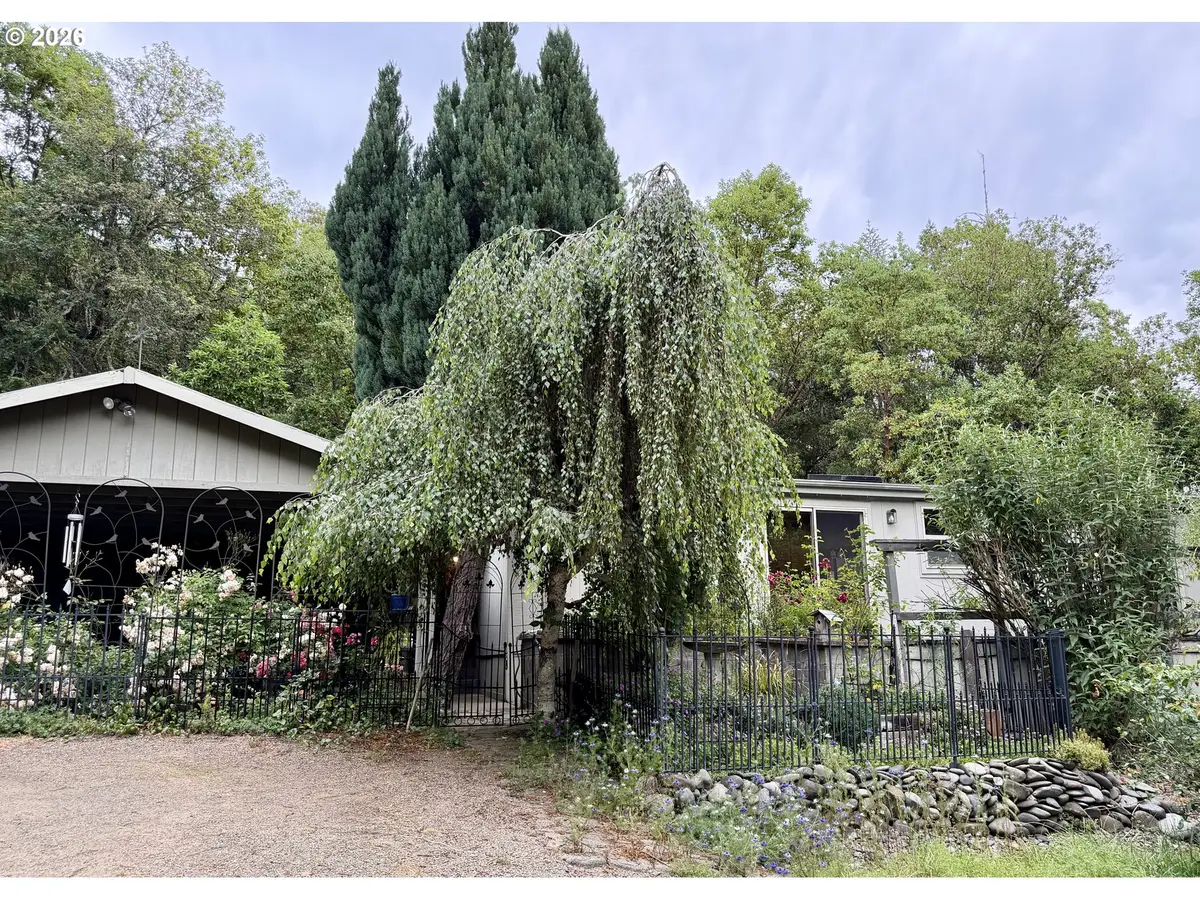 1166 Clarks Branch Rd, Myrtlecreek, OR 97457 - #1