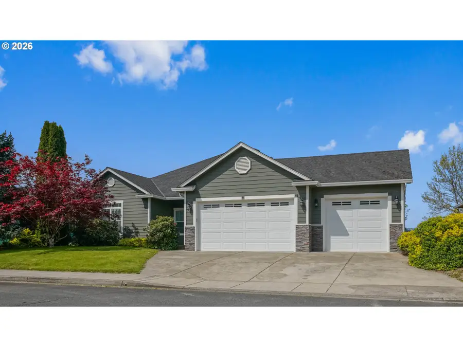 1231 SW 3rd Ave, Mill City, OR 97360 - #3