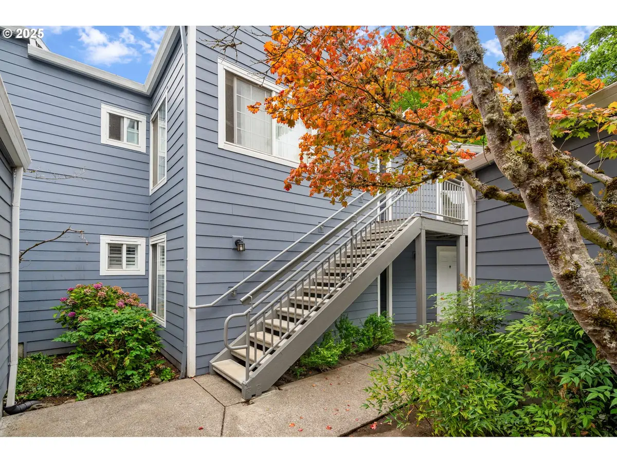 17618 NW Springville Rd, Portland, OR 97229 - Image #1