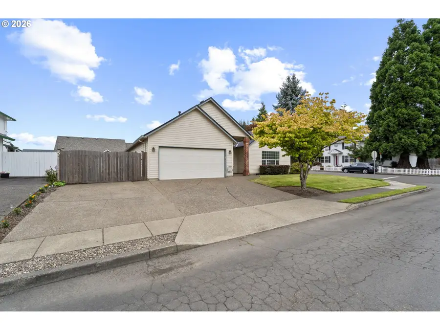 556 SE 10th Ave, Canby, OR 97013 - #3