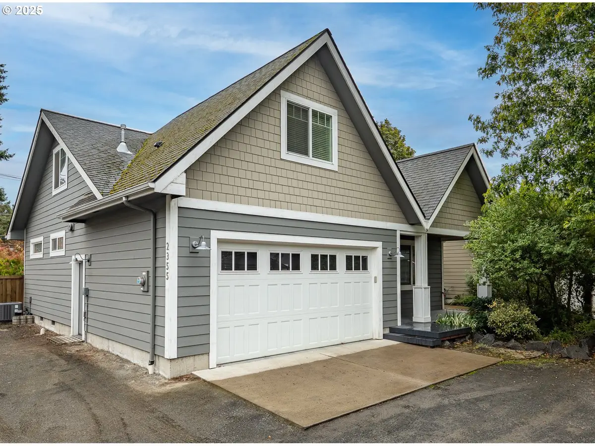 2355 Pioneer Pike, Eugene, OR 97401 - Image #1