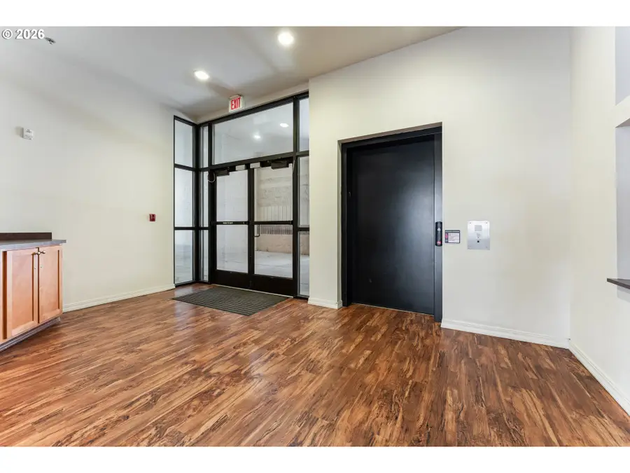 15320 NW Central Dr, Portland, OR 97229 - #3