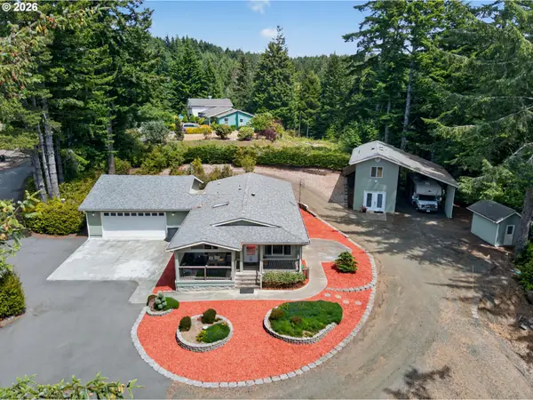 69487 Sharp Rd, NorthBend, OR 97459