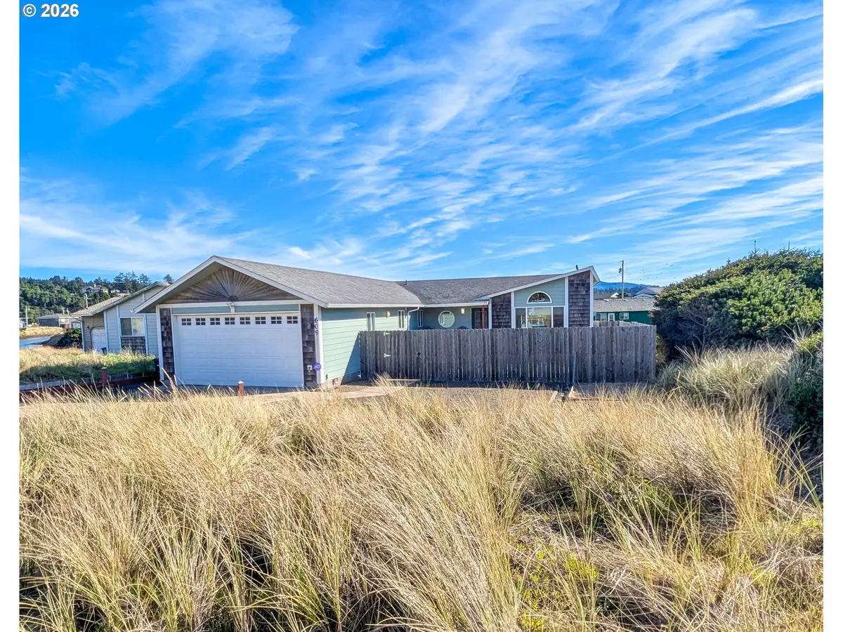 609 NW Oceania Dr, Waldport, OR 97394 - #1