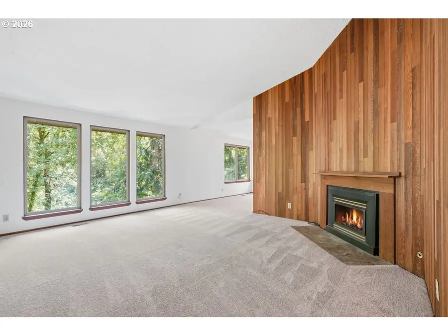 6630 SW Ventura Dr, Tigard, OR 97223 - #3