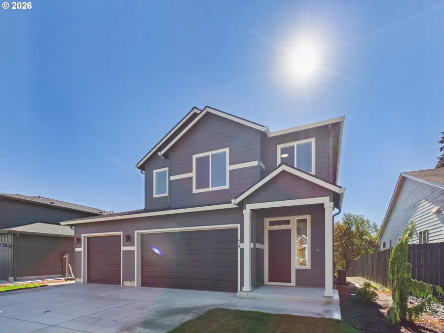 614 W 19th St, La Center, WA 98629 - #2
