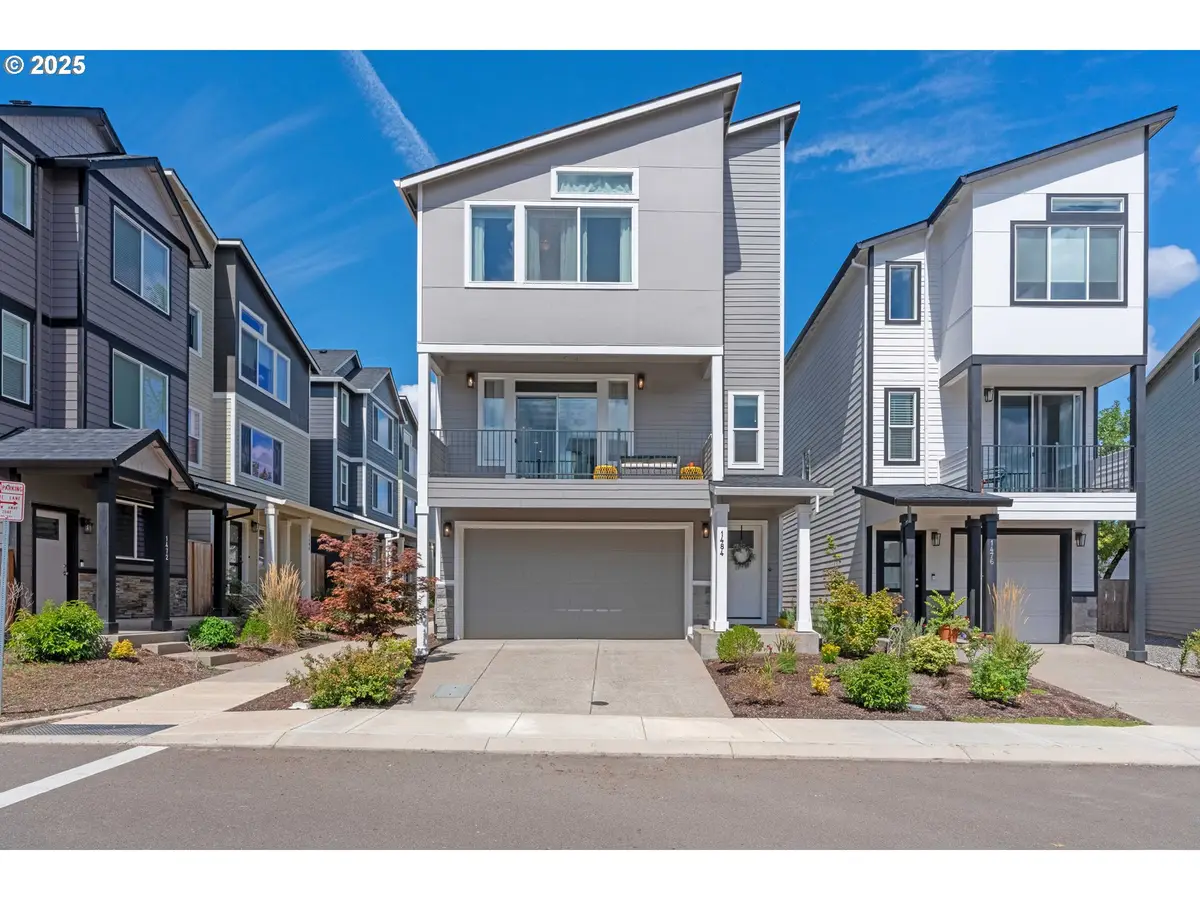 1484 N Steiwer Ln, Newberg, OR 97132 - Image #1