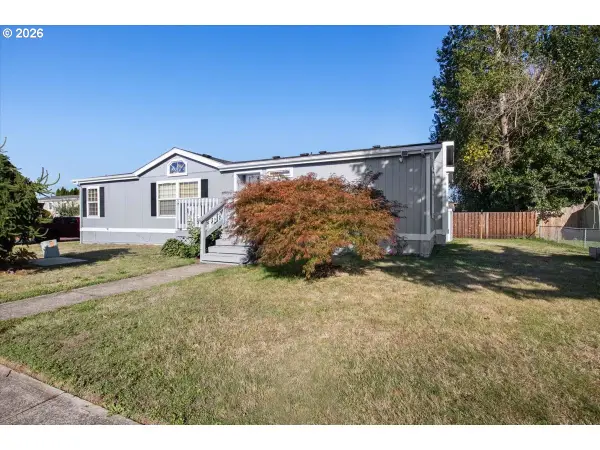 786 Hoffman Rd, Salem, OR 97301