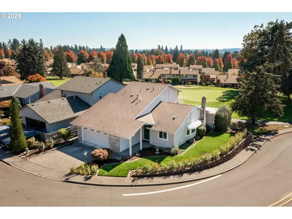10480 SW Highland Dr, Portland, OR 97224