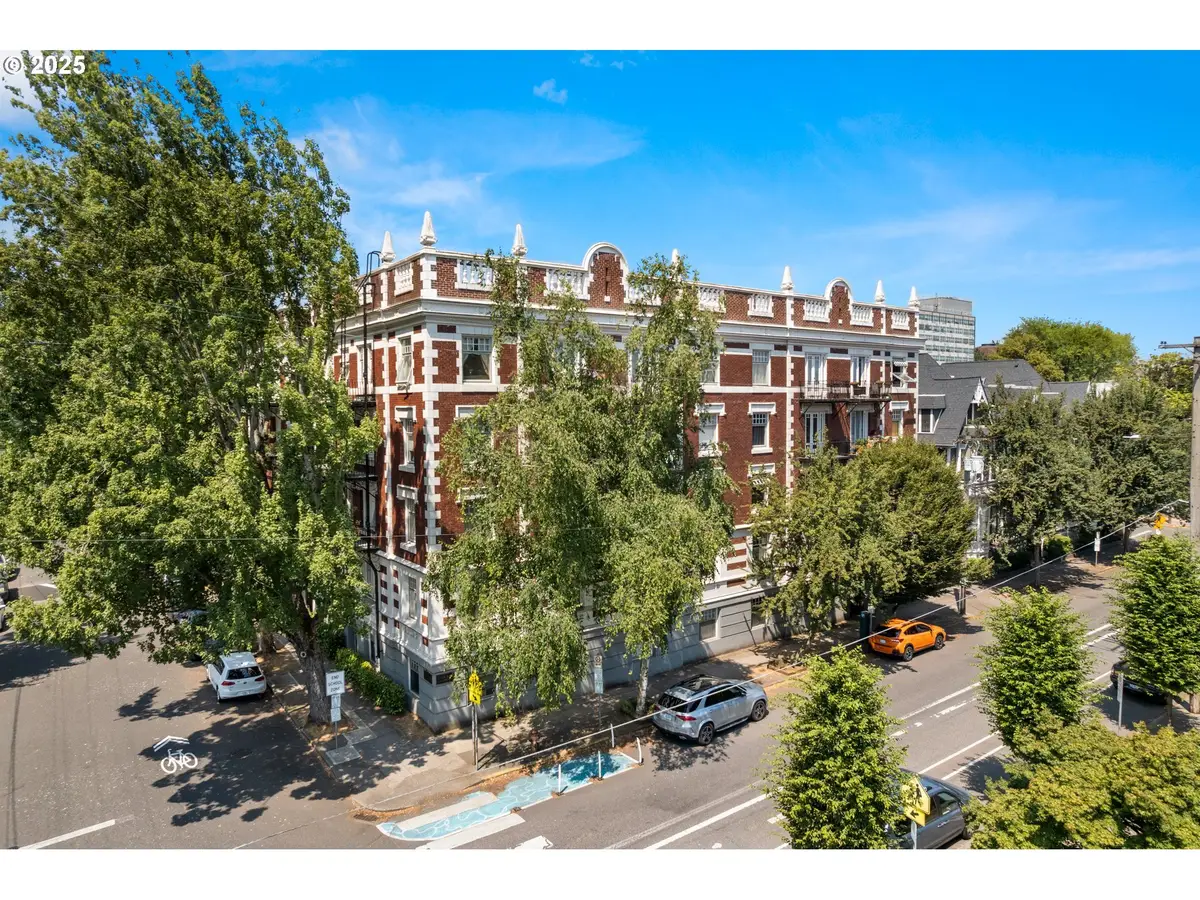 1811 NW Couch St #508, Portland, OR 97209 - Image #1