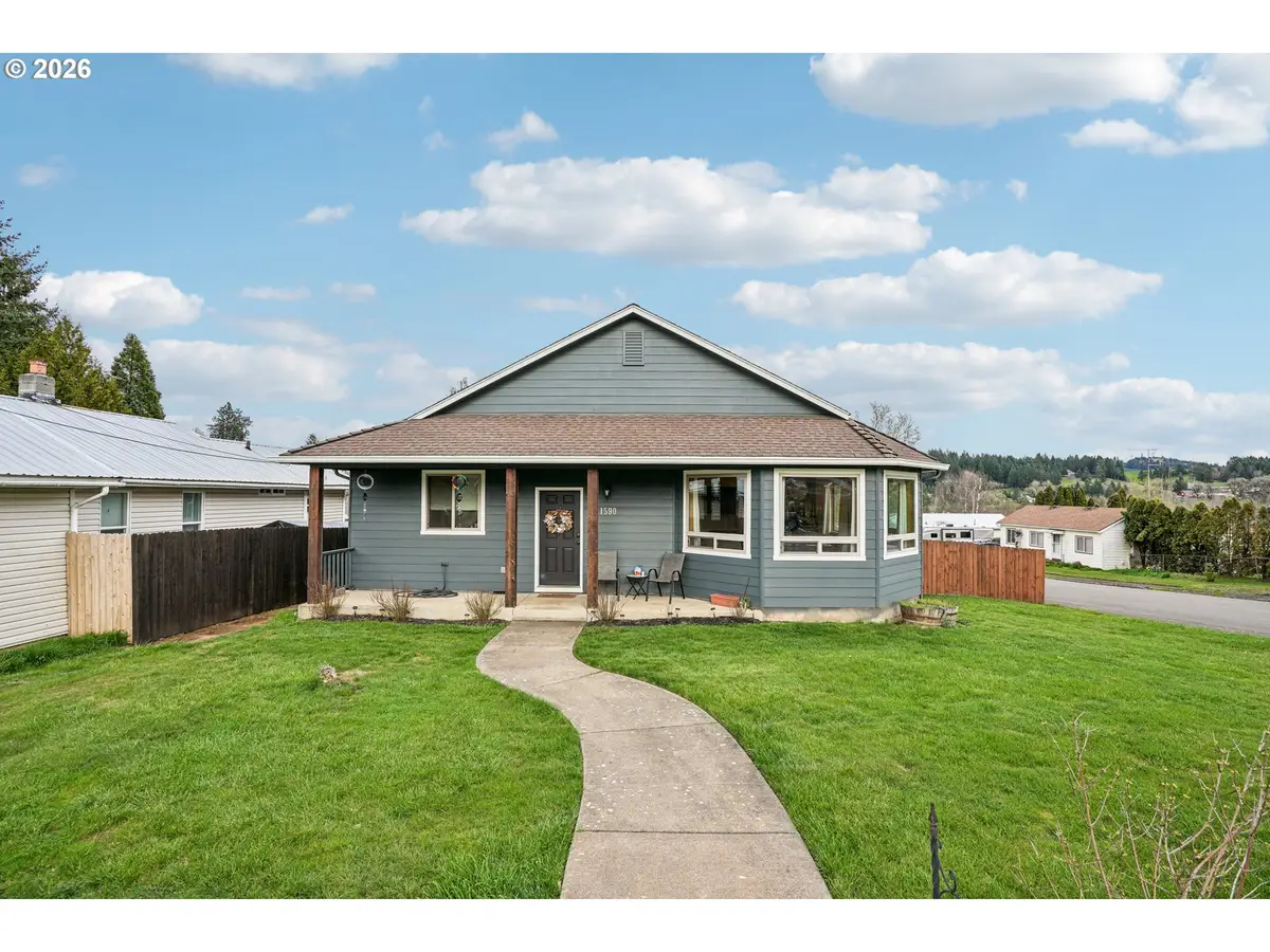 1590 SW Hill St, Dallas, OR 97338 - #1