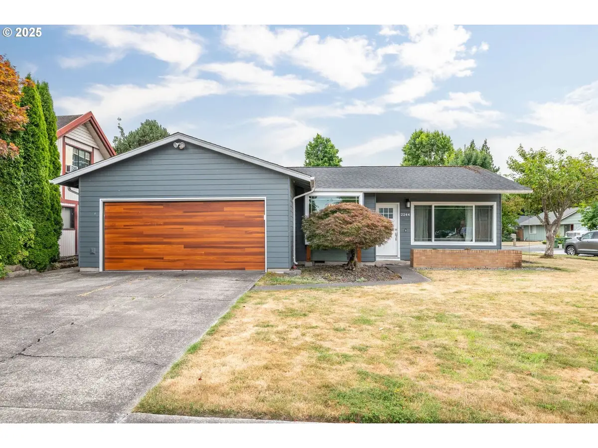 2244 Lee Ave, Longview, WA 98632 - #1