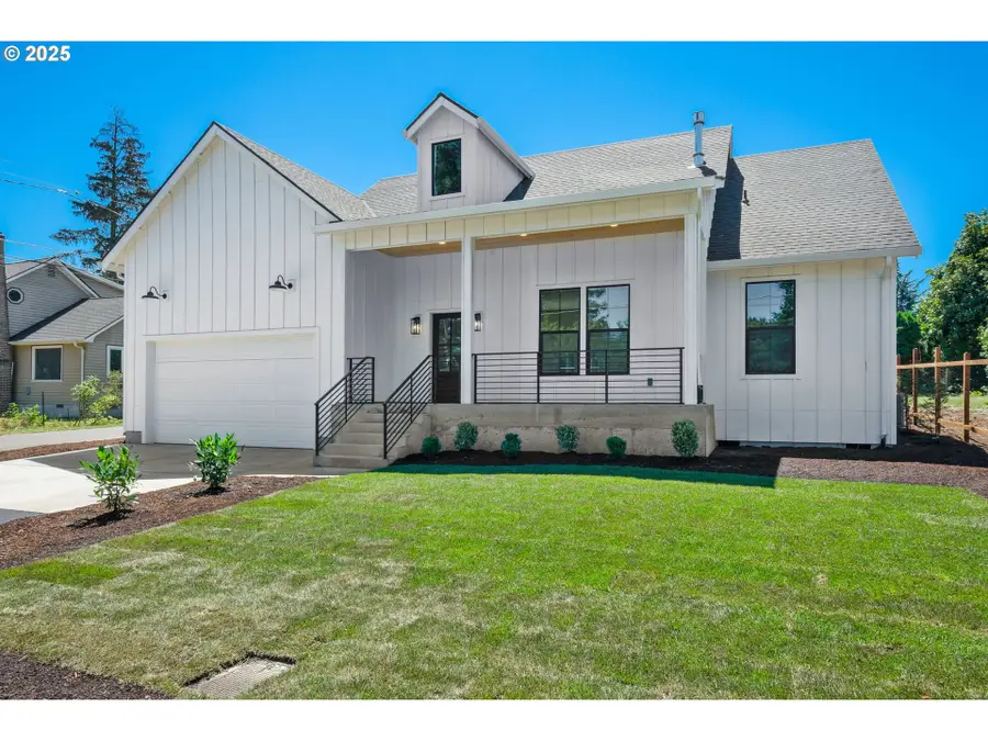 10236 NE Beech St, Portland, OR 97220 - Image #2