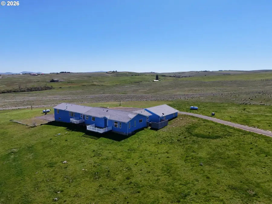 46 Palomino Dr, Centerville, WA 98613 - #2