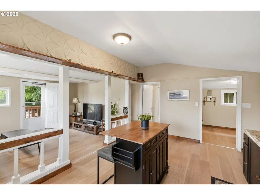 535 State St, North Bend, OR 97459 - #3
