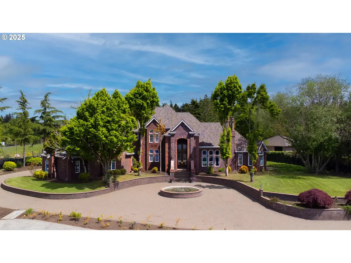 20417 SW Inglis Dr, Beaverton, OR 97007 - #1