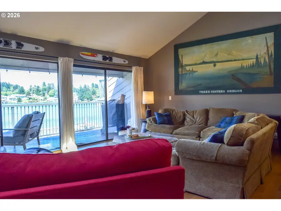 3500 NE West Devils Lake Rd #15, Lincoln City, OR 97367 - #3